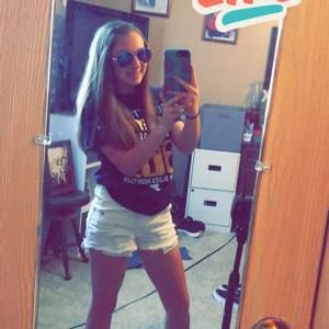 Meet your Posher, Abbi